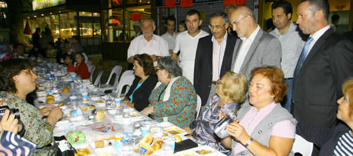 Sokak iftarları Ermeni vatandaşlara evsahipliği yaptı