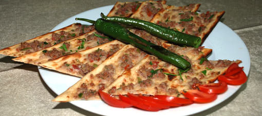 Konyal�'y� de�ifre eden yemek: Etliekmek