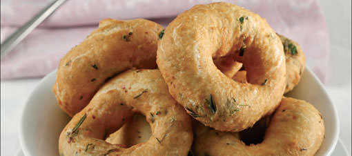 Otlu ekmek hamuru k�zartmas�