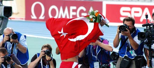 Nevin'in sevinçten çıldırdığı anlar Galeri