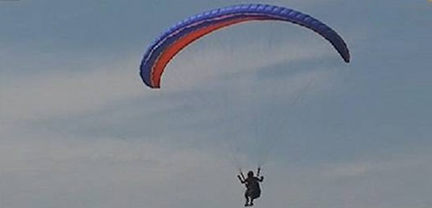 Kaymakam kayalıklara çakıldı!