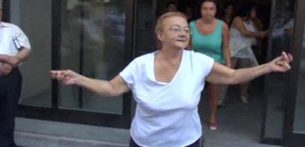 Mücella Yapıcı ve 11 kişi serbest
