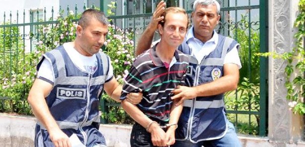 Başörtülü öğretmene saldıran zanlı yakalandı