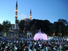 T�rbede ulu orta yere t�k�rd�!