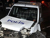 Polis memuru kazada yaraland�