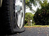 Vergi al�yorlar, yollar� d�zeltsinler