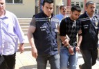 Sevgilisinin boğazını keserek öldürdü