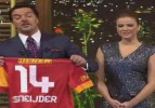 Sneijder formasıyla Fenerbahçe marşı!
