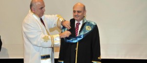 Bakan Bayraktar'a fahri doktora