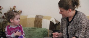 Çaresiz anne kızının ölümünü bekliyor