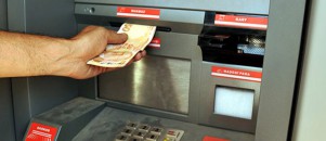 ATM'de sizi bekleyen 5 tehlike!