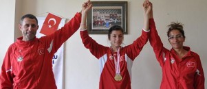 Milli Atlet Emine Hatun Tuna'dan rekor