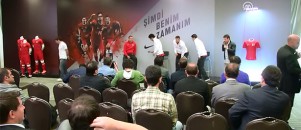 Milli takımın yeni iç saha forması tanıtıldı
