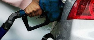 Petrol düşerken benzin fiyatı neden düşmüyor?