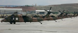 Başbakan Reyhanlı'ya Skorskyler eşliğinde geldi