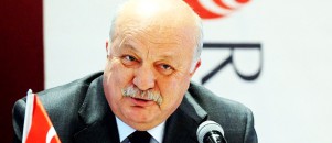 Şener tekrar 'Aday' olma yolunda!